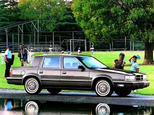 Dodge Dynasty 1989 года